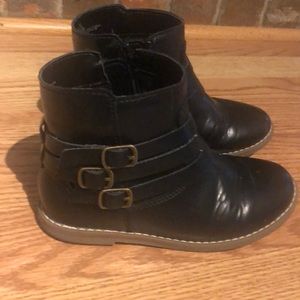 Old navy black buckle boots EUC